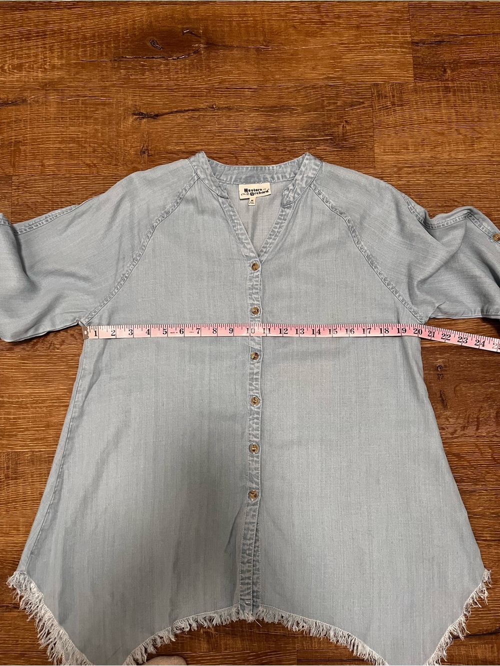 Hester & Orchard Tencel Chambray Asymmetrical Shark Bite Hem Tunic Top Size M - Picture 6 of 9